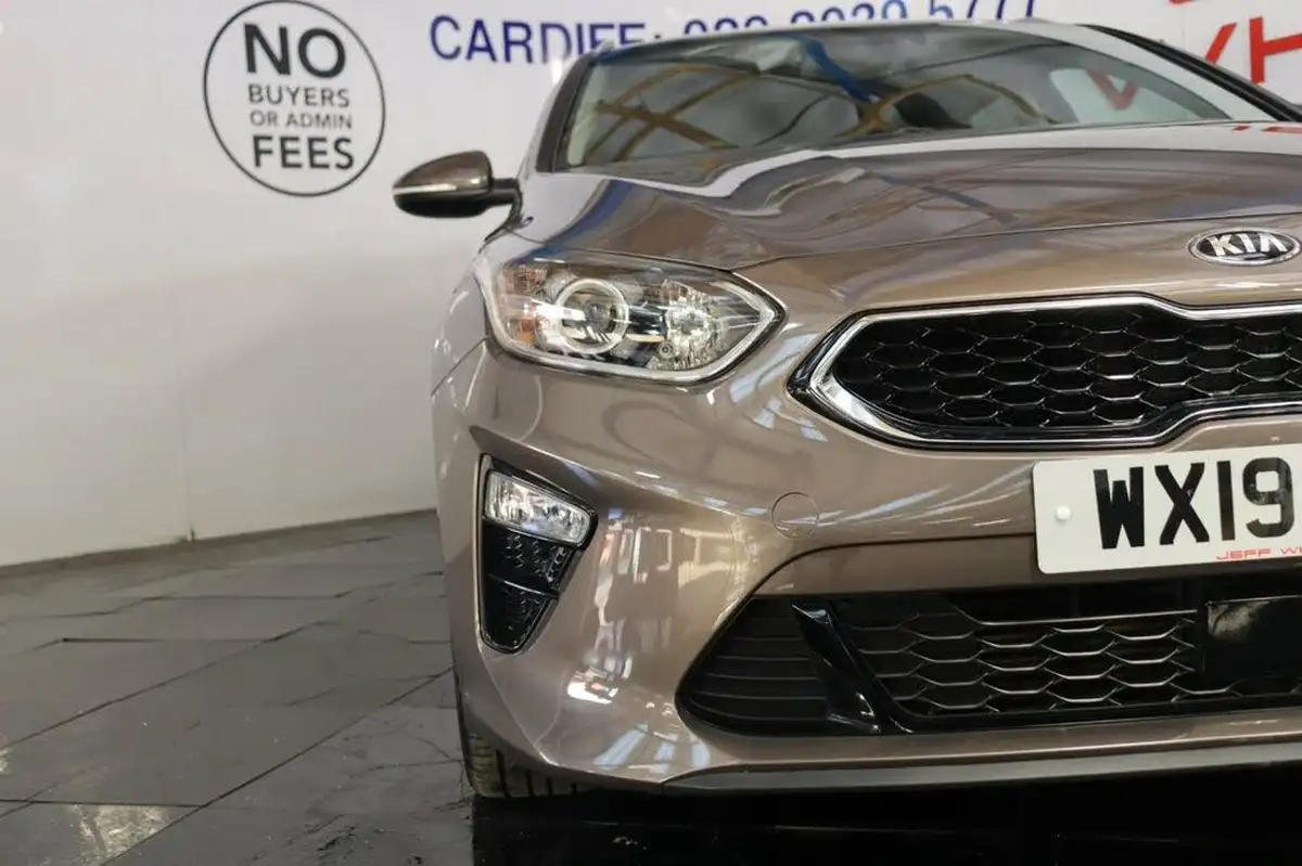2019-kia-ceed-14-t-gdi-3-sportswagon-dct-big-11