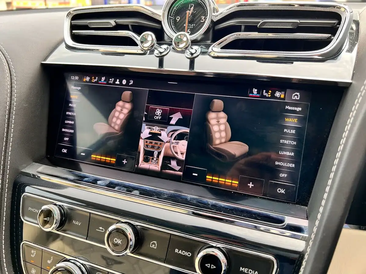 2020-bentley-bentayga-30-hybrid-big-56