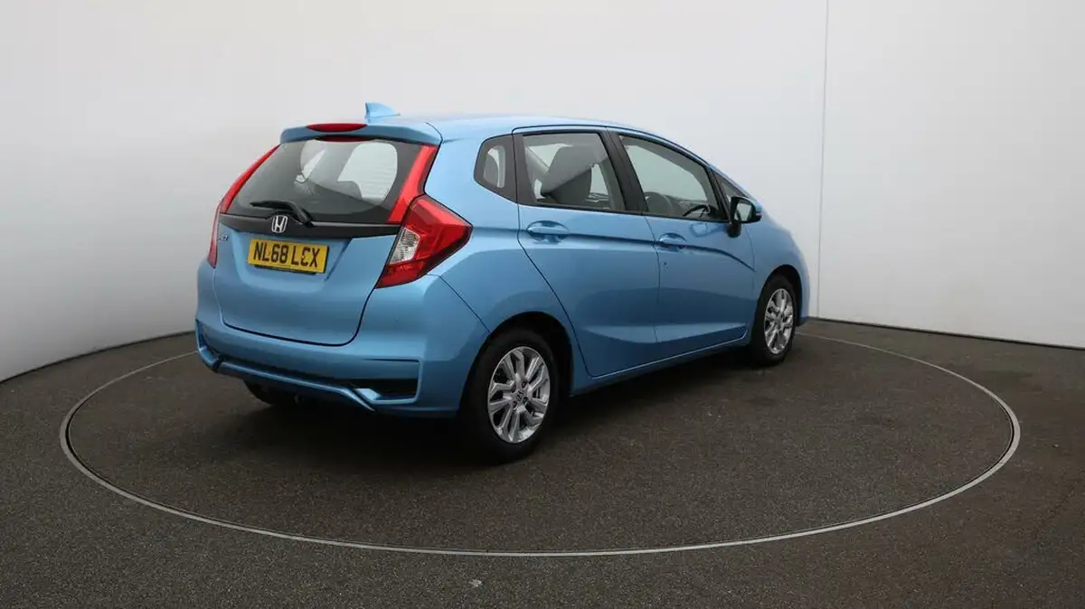 2018-honda-jazz-13-i-vtec-se-navi-big-44