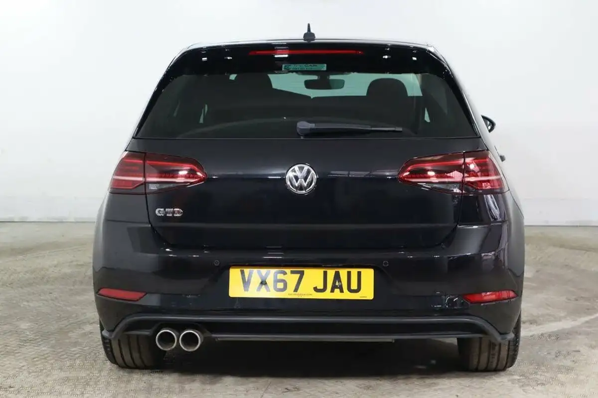 2017-volkswagen-golf-20tdi-gtd-ss-hatchback-5d-dsg-big-5