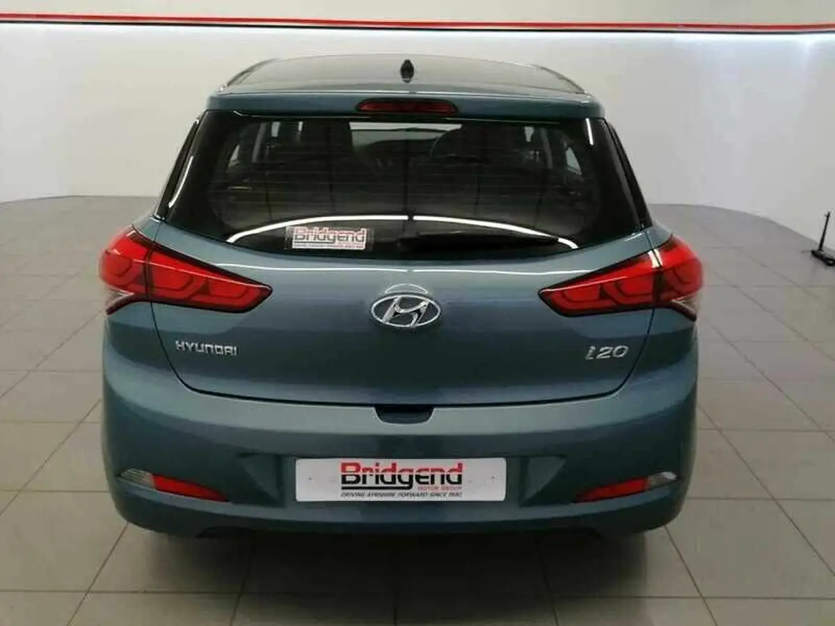 2017-hyundai-i20-12-s-big-4