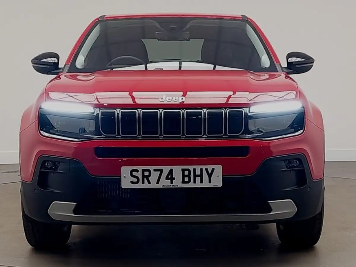 2025-jeep-avenger-12-gse-summit-big-11