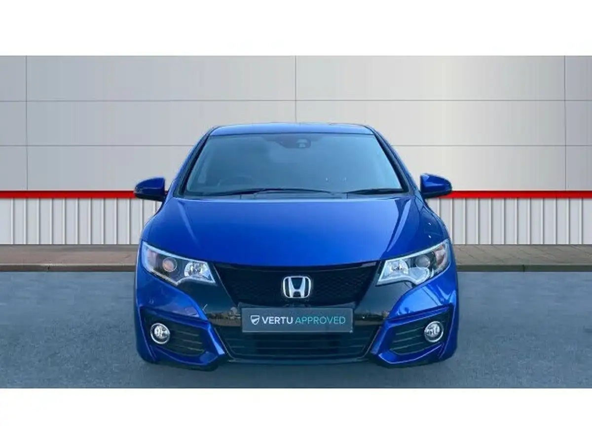 2017-honda-civic-18-i-vtec-se-plus-navi-hatchback-auto-big-2