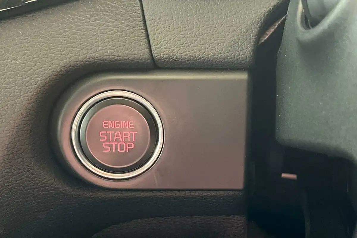 2024-kia-xceed-16-gdi-3-big-39