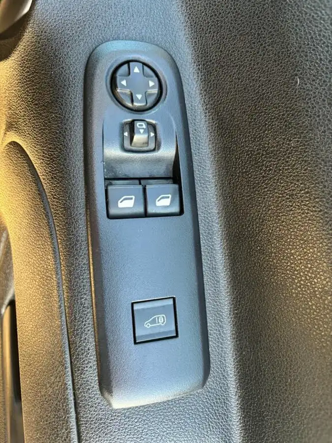 2019-citroen-berlingo-15bluehdi-1000-enterprise-100pseu6dt-e-panel-big-19