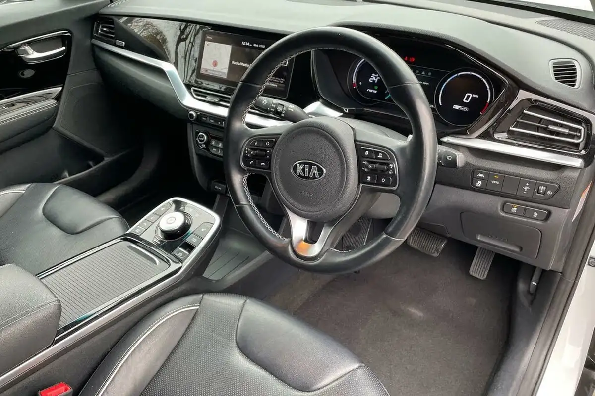 2020-kia-e-niro-ev-3-big-7