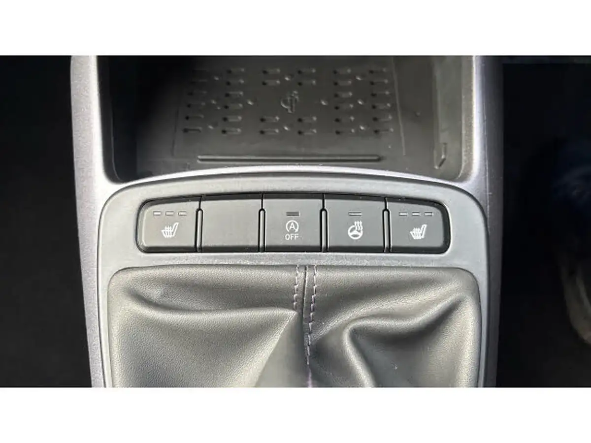 2024-hyundai-i10-12-premium-79ps-big-53