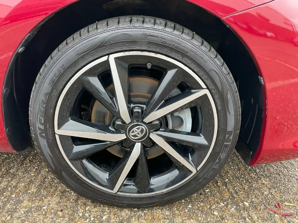 2017-toyota-auris-18-vvt-i-hsd-design-tss-hatchback-big-13