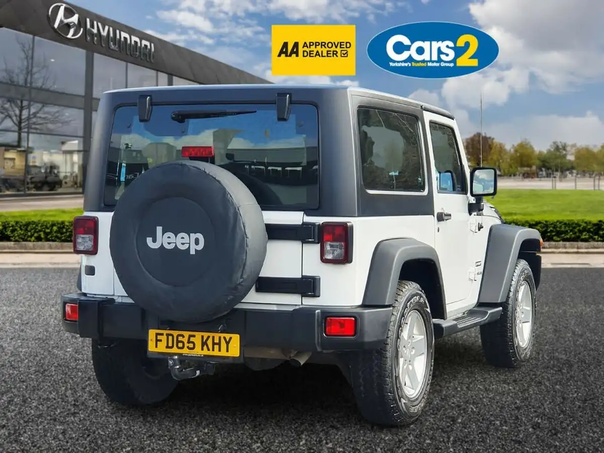 2015-jeep-wrangler-big-3