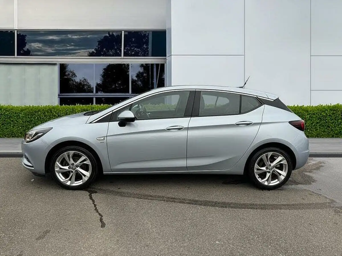 2018-vauxhall-astra-14i-sri-hatchback-big-4