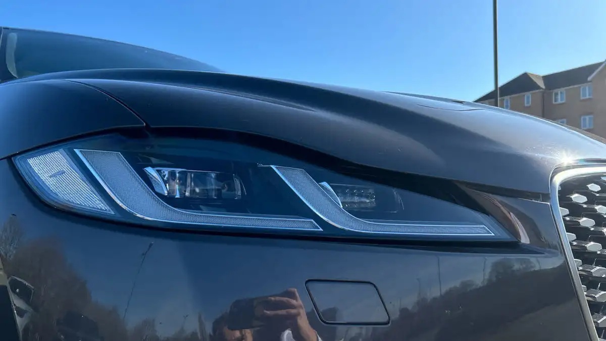 2021-jaguar-f-pace-20-d200-r-dynamic-hse-mhev-big-16