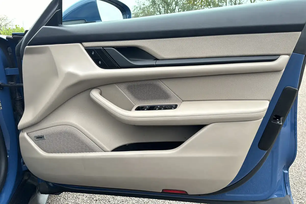 2021-porsche-taycan-e-4s-571ps-performance-battery-plus-big-48