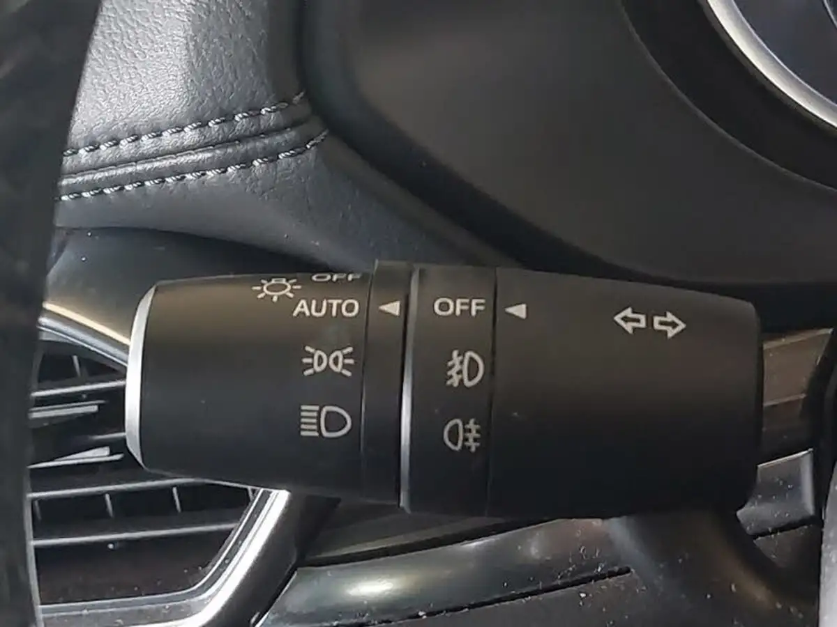 2018-mazda-cx-5-20-sport-nav-big-17