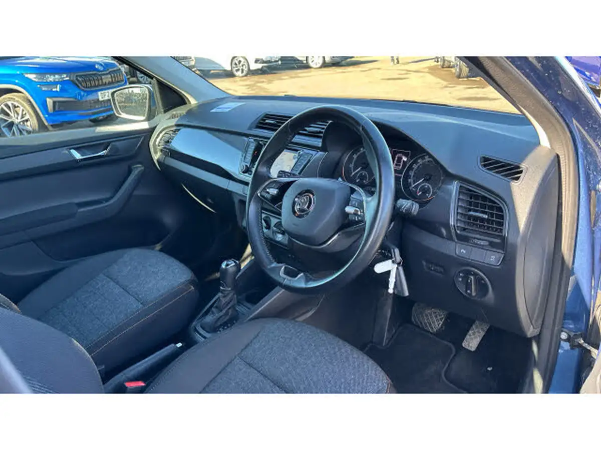 2021-skoda-fabia-10-tsi-se-drive-95ps-estate-dsg-big-5