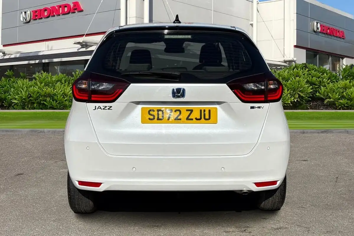2023-honda-jazz-15-i-mmd-sr-big-7