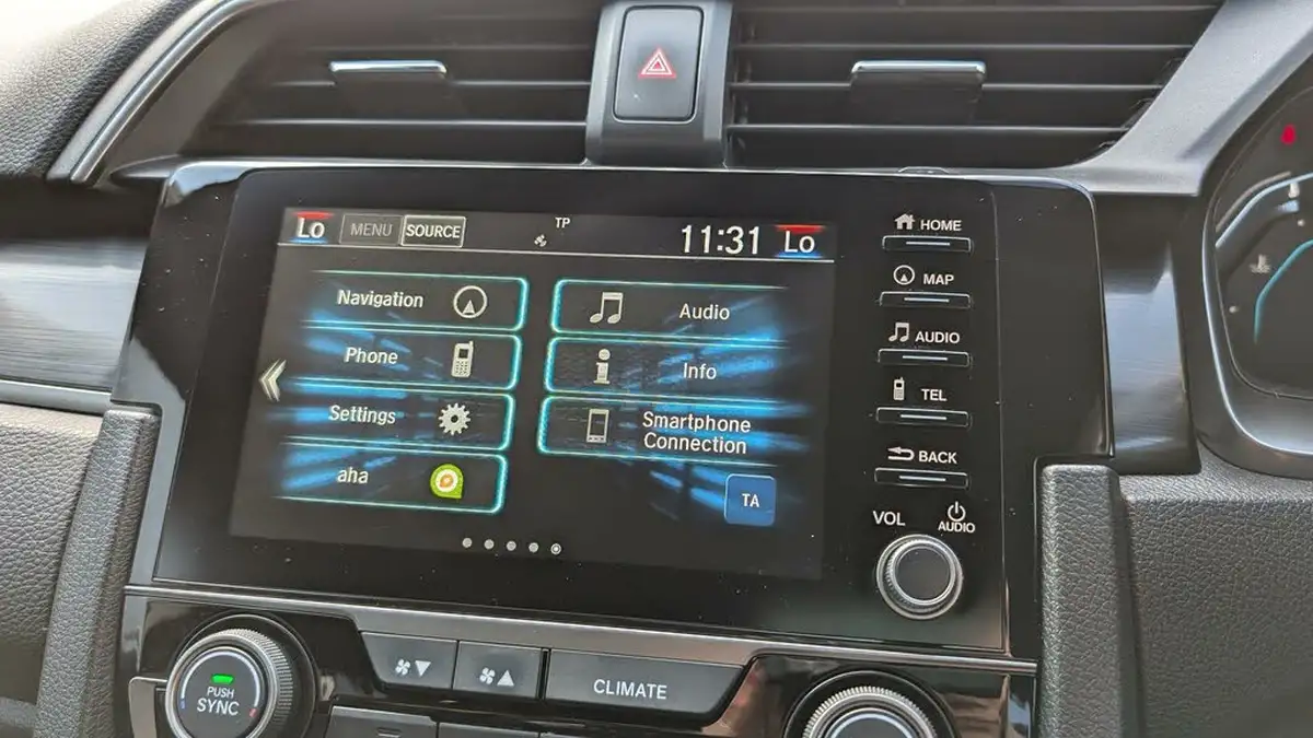 2021-honda-civic-10-vtec-turbo-sr-hatchback-5d-big-51