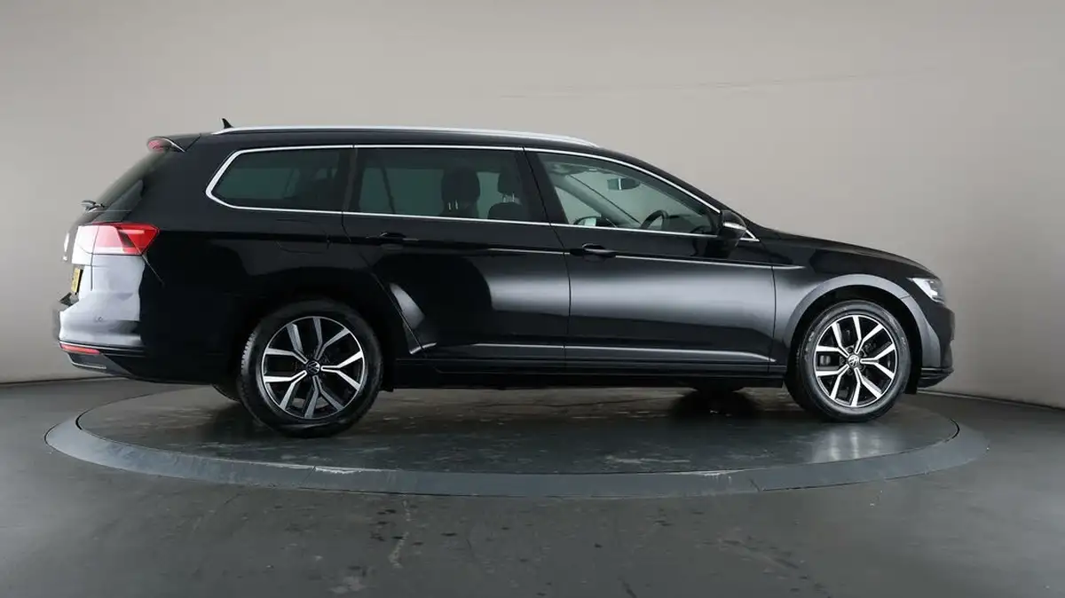 2022-volkswagen-passat-15-tsi-sel-estate-5d-dsg-big-59
