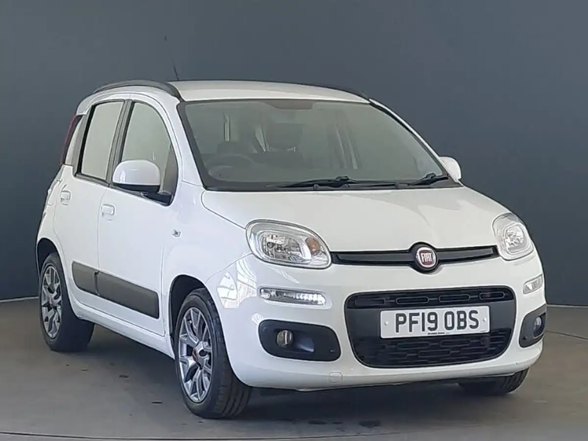 2019-fiat-panda-12-lounge-ss-big-0