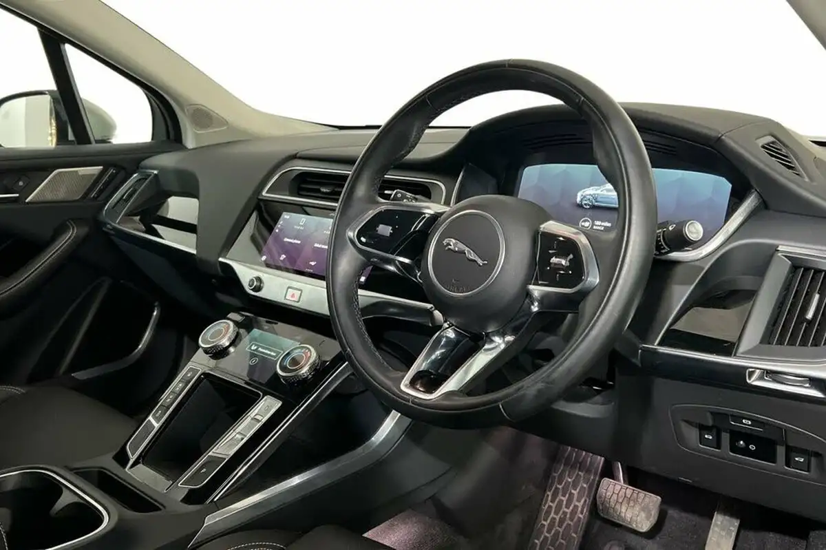 2022-jaguar-i-pace-ev400-hse-big-8