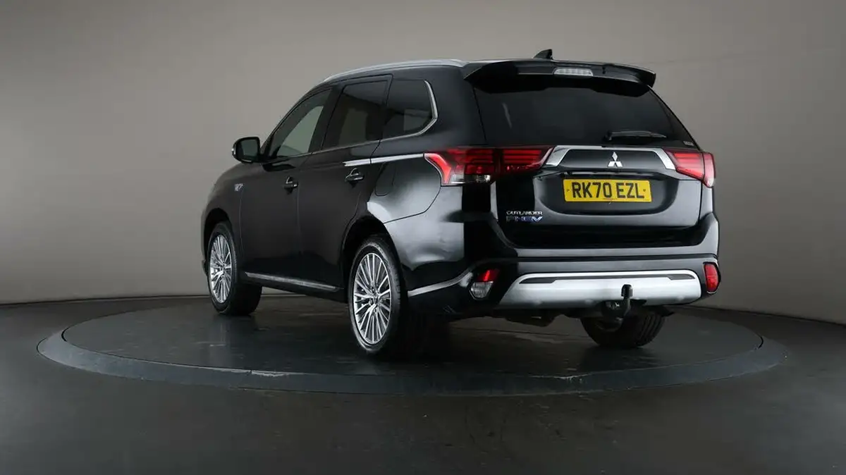 2020-mitsubishi-outlander-24-exceed-phev-big-67