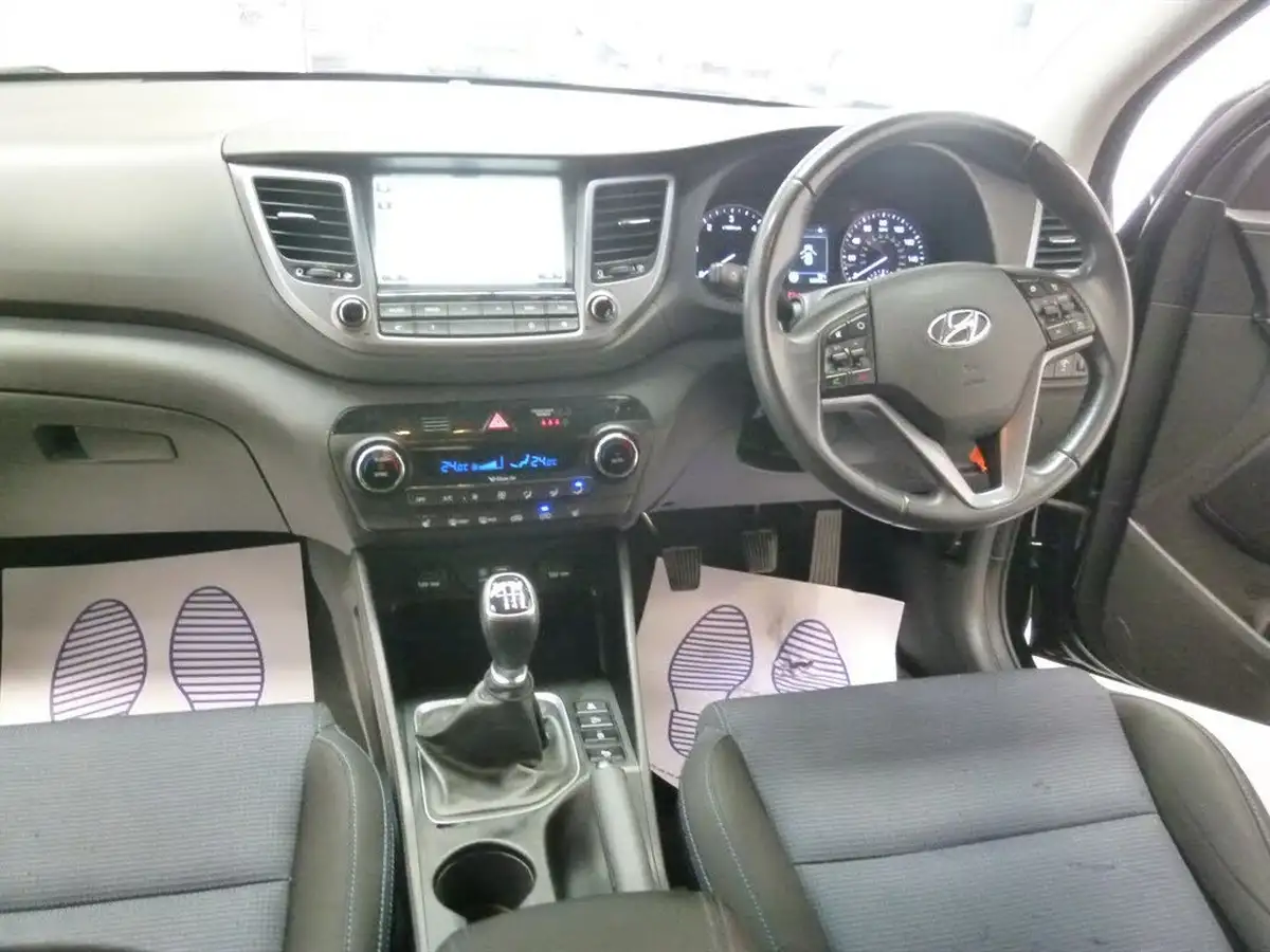 2016-hyundai-tucson-17crdi-blue-drive-se-nav-116ps-big-18