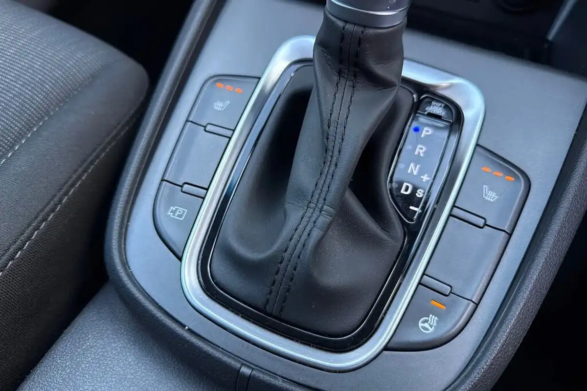 2022-hyundai-kona-16-gdi-premium-big-32
