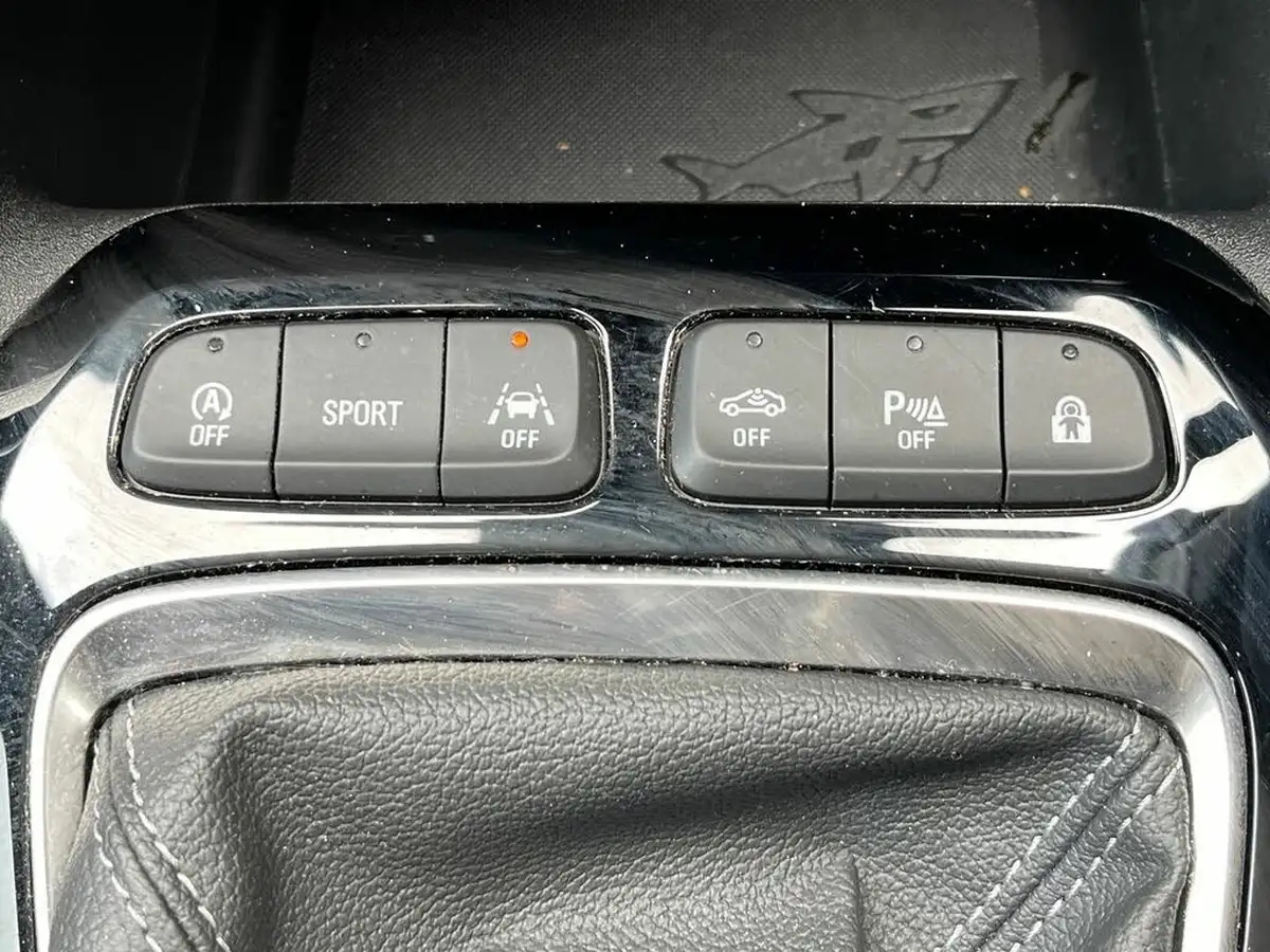 2022-vauxhall-corsa-12-turbo-sri-edition-100ps-big-20