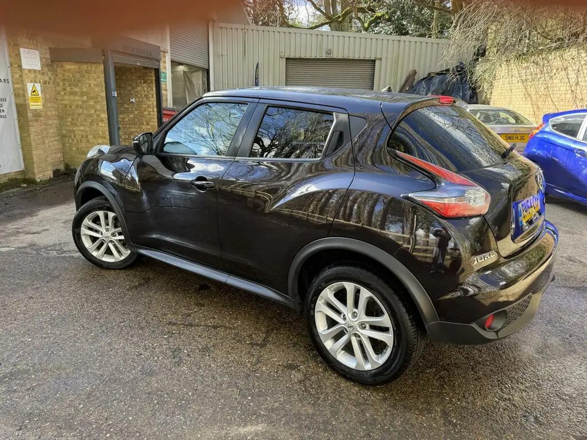 2014-nissan-juke-12-acenta-premium-big-17