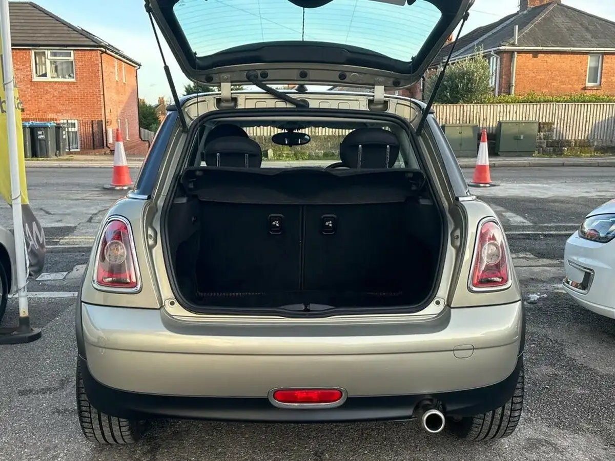 2007-mini-cooper-16-cooper-120bhp-hatchback-3d-big-15