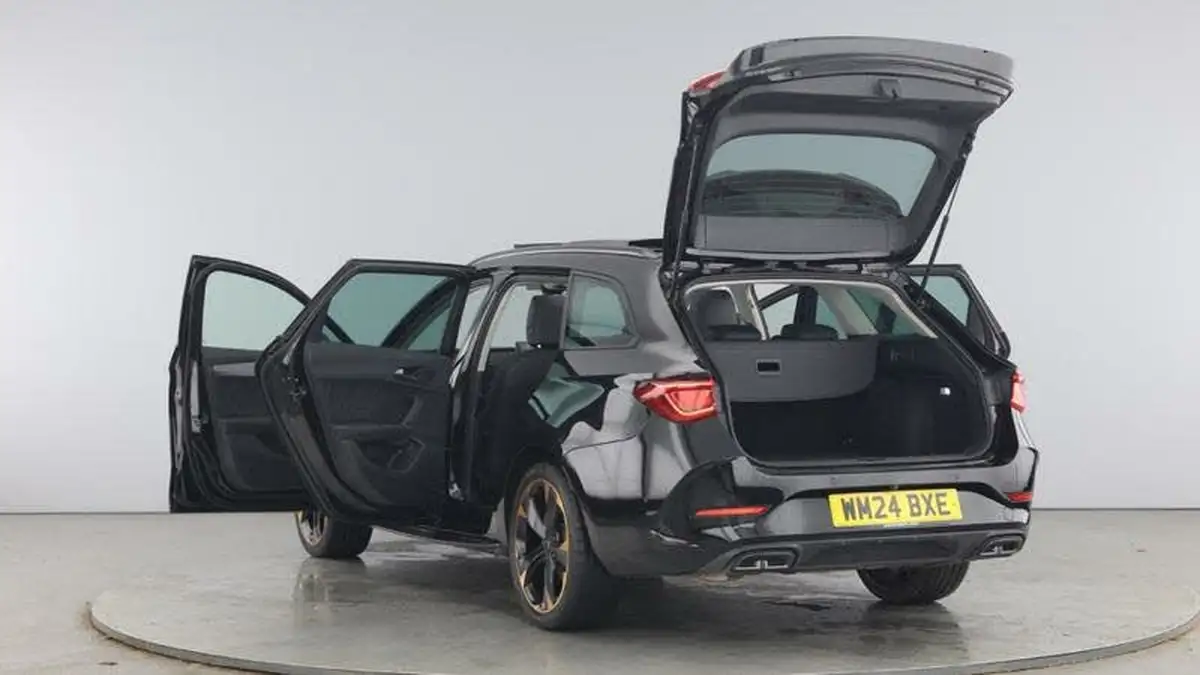 2024-cupra-leon-nf-15-etsi-v1-design-edition-estate-big-10