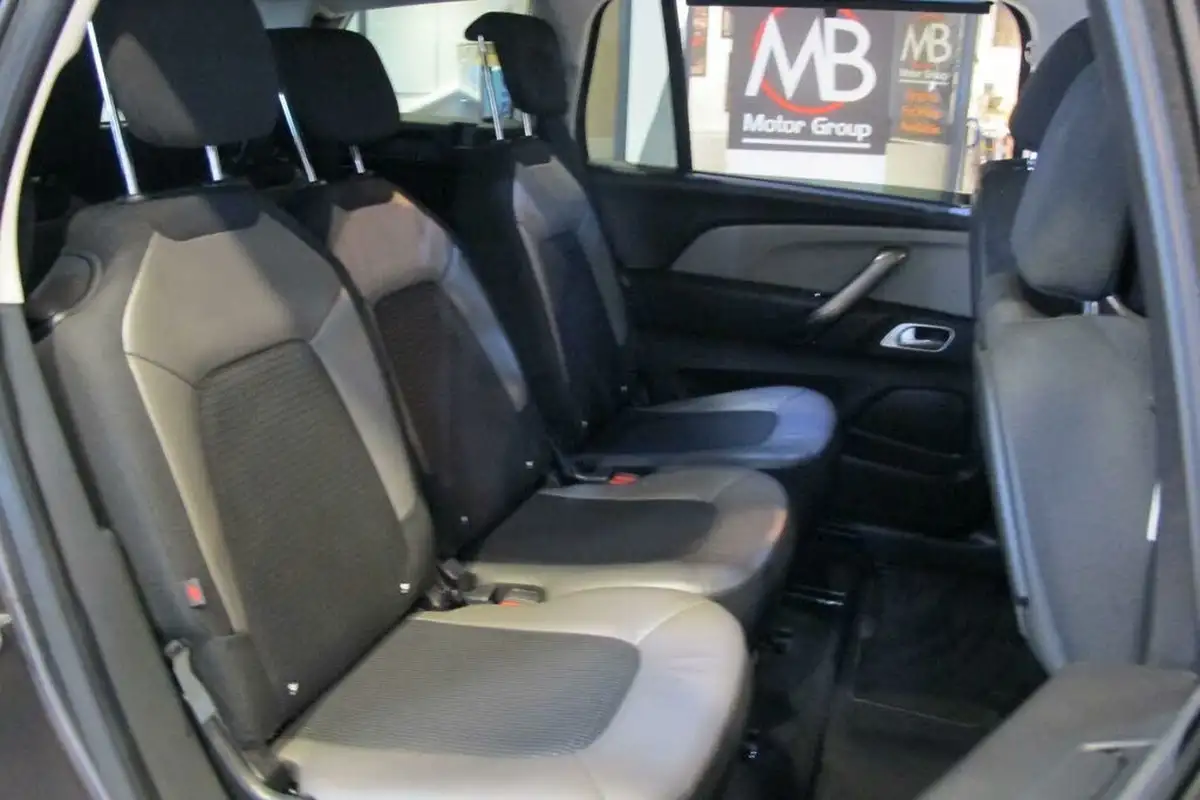 2019-citroen-grand-c4-spacetourer-12-puretech-flair-big-30