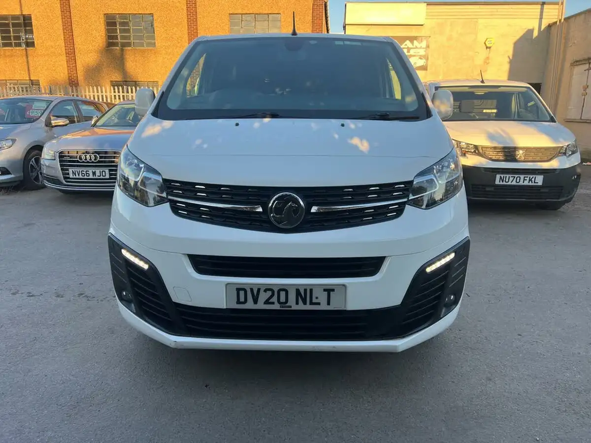 2020-vauxhall-vivaro-15td-2900-l2h1-sportive-big-1