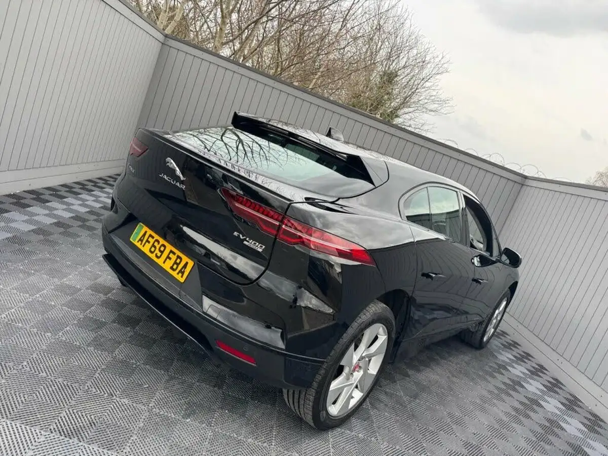 2019-jaguar-i-pace-ev400-se-big-10