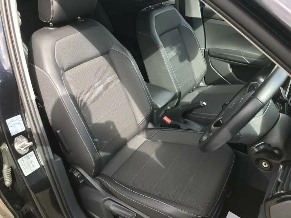 2023-volkswagen-t-cross-10-tsi-black-edition-110ps-big-8