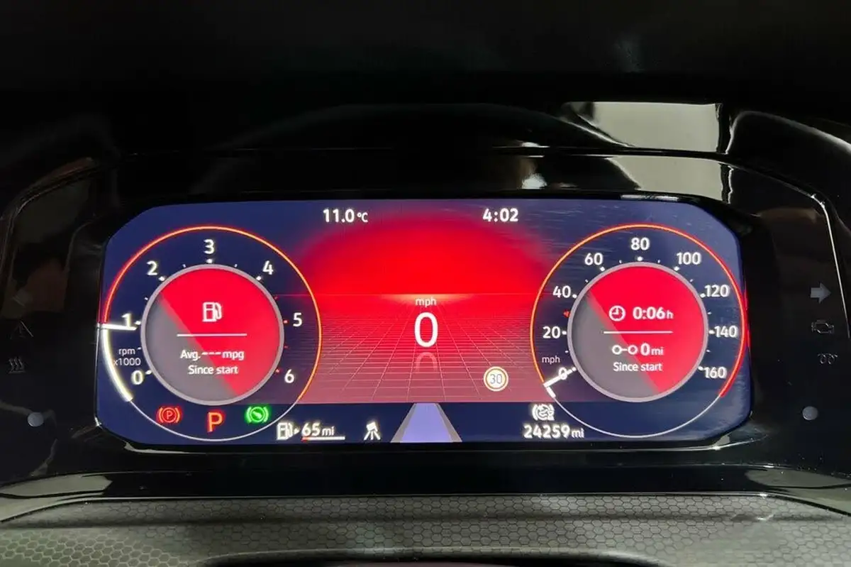 2022-volkswagen-golf-20tdi-gtd-big-14