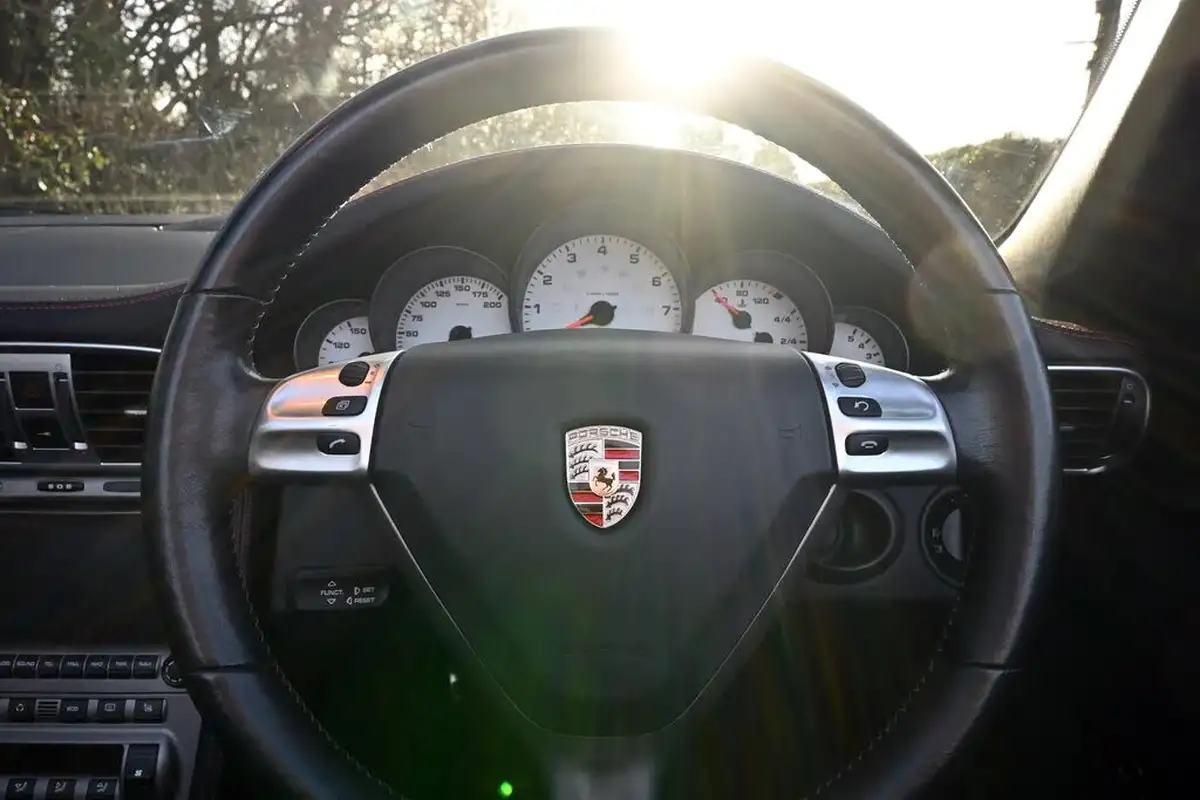 2007-porsche-911-38-carrera-4-s-cabriolet-big-31