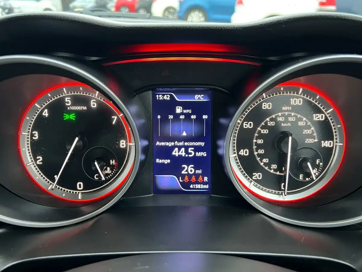 2017-suzuki-swift-10-boosterjet-sz5-shvs-big-18