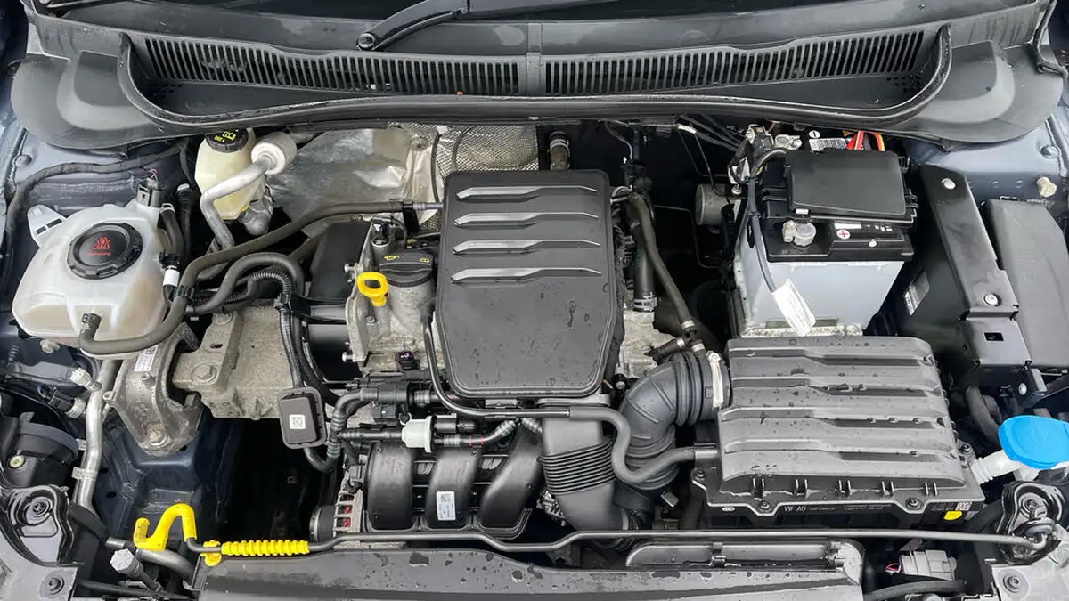2021-volkswagen-polo-10-match-big-9