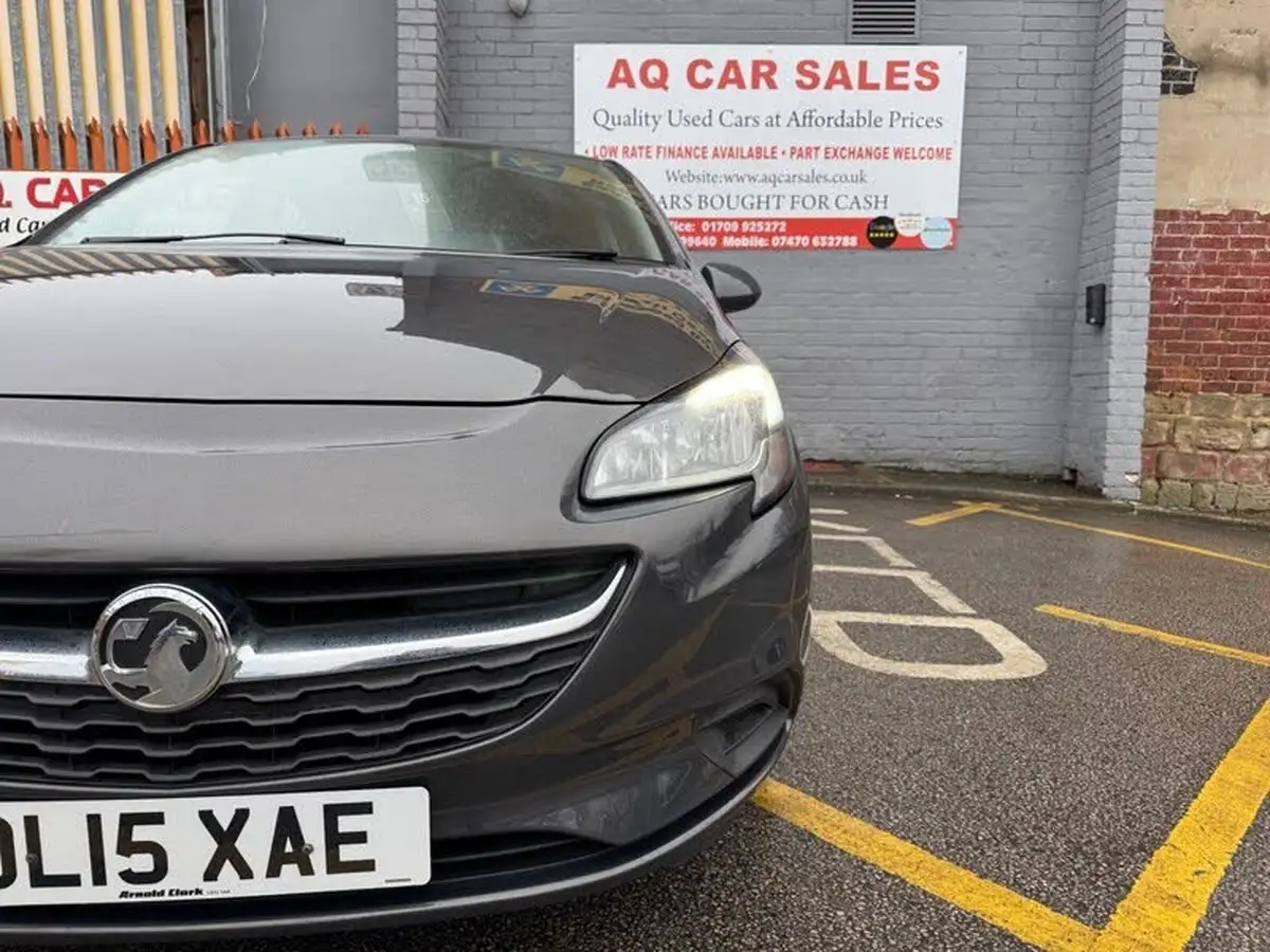 2015-vauxhall-corsa-12-life-5d-big-9