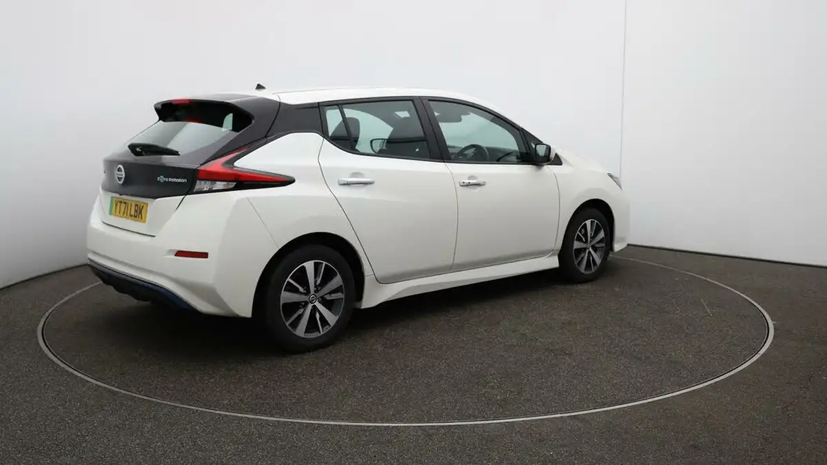 2022-nissan-leaf-e-acenta-big-44