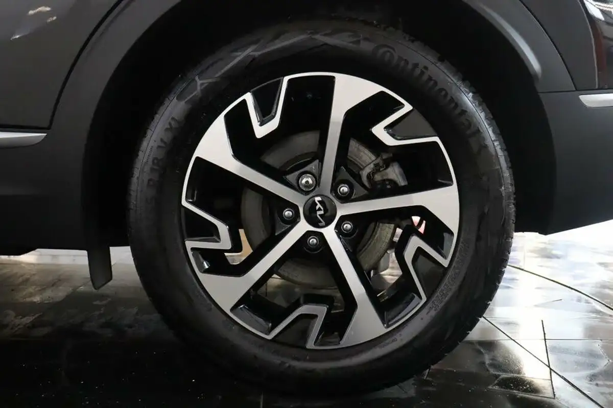 2023-kia-sportage-16-t-gdi-3-226bhp-hev-auto-big-34