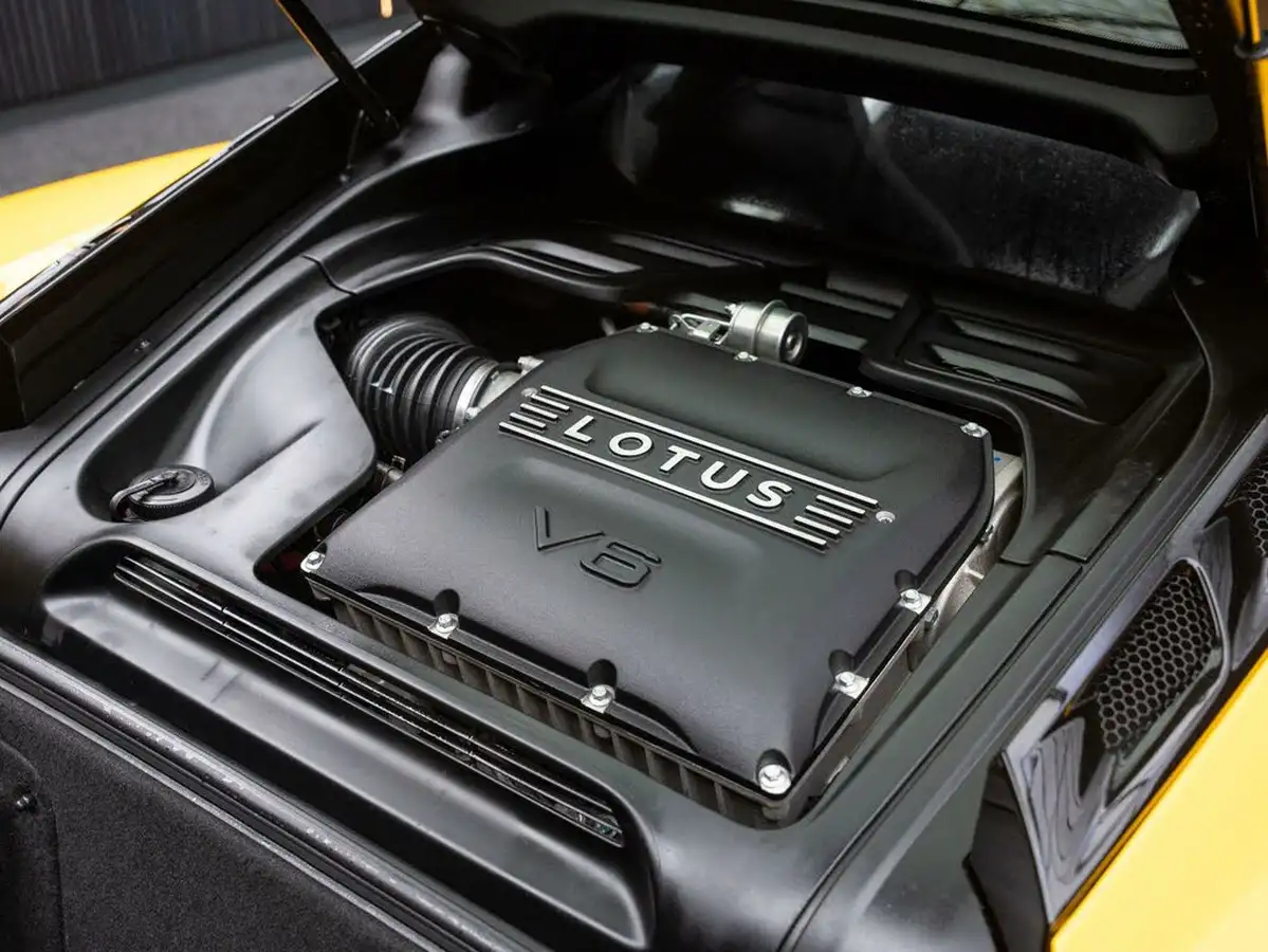 2022-lotus-emira-35-first-edition-v6-big-17