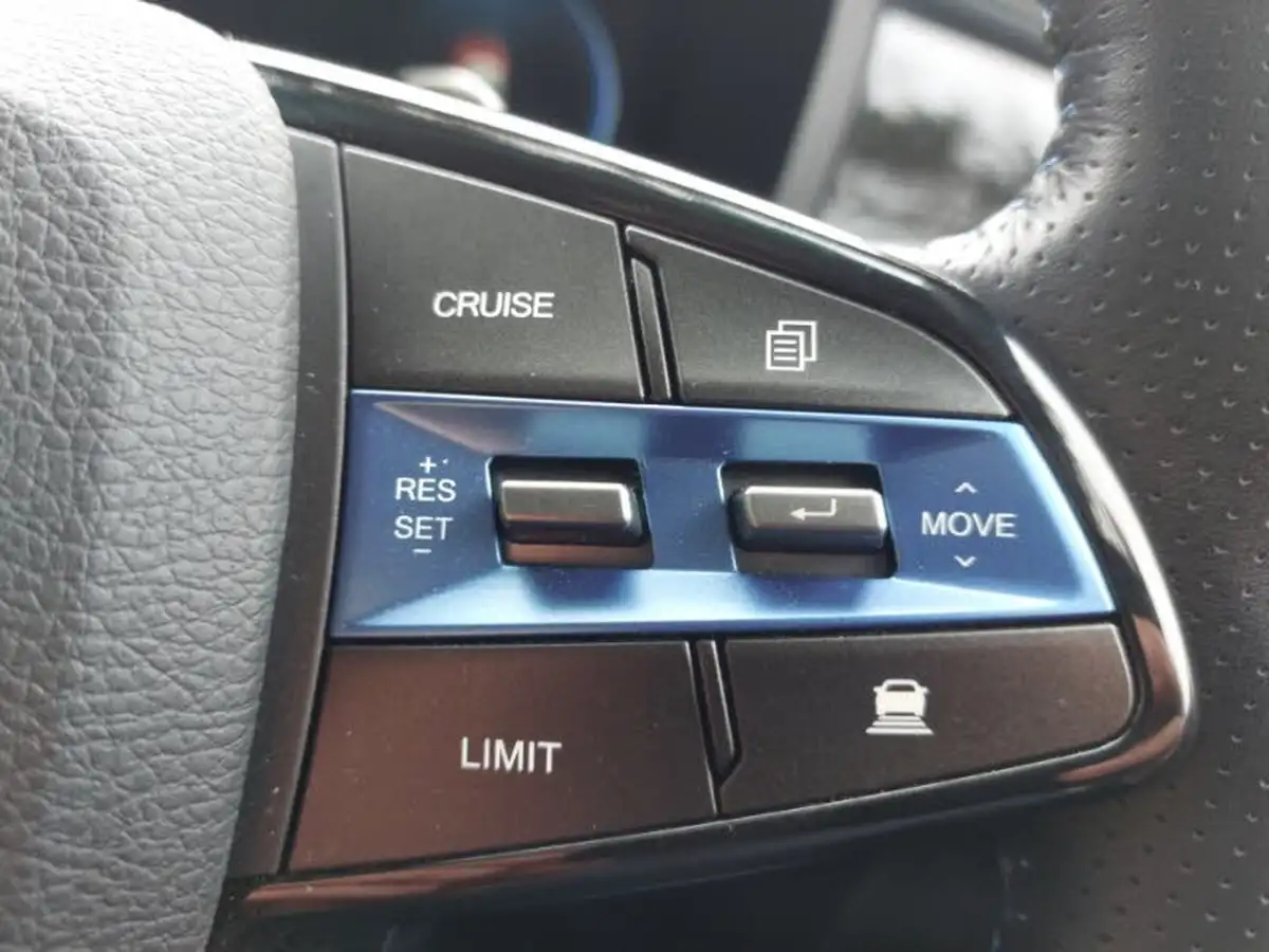 2022-kgm-ssangyong-korando-e-motion-e-ultimate-big-13