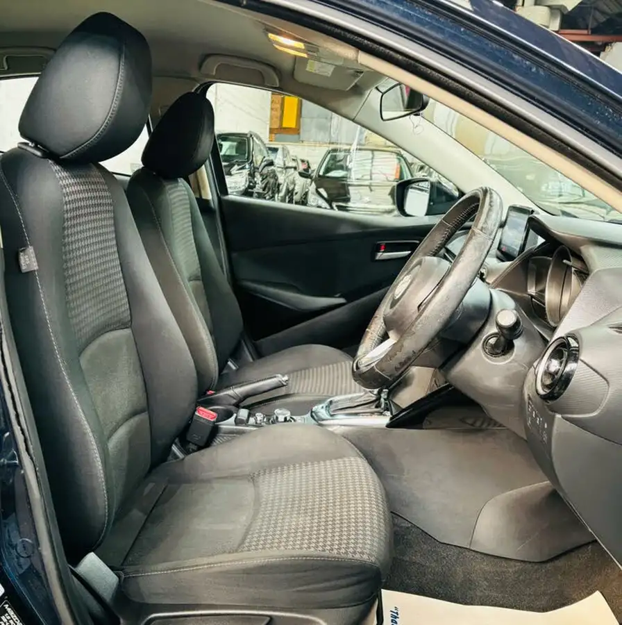2017-mazda-mazda2-15-se-l-nav-auto-big-13