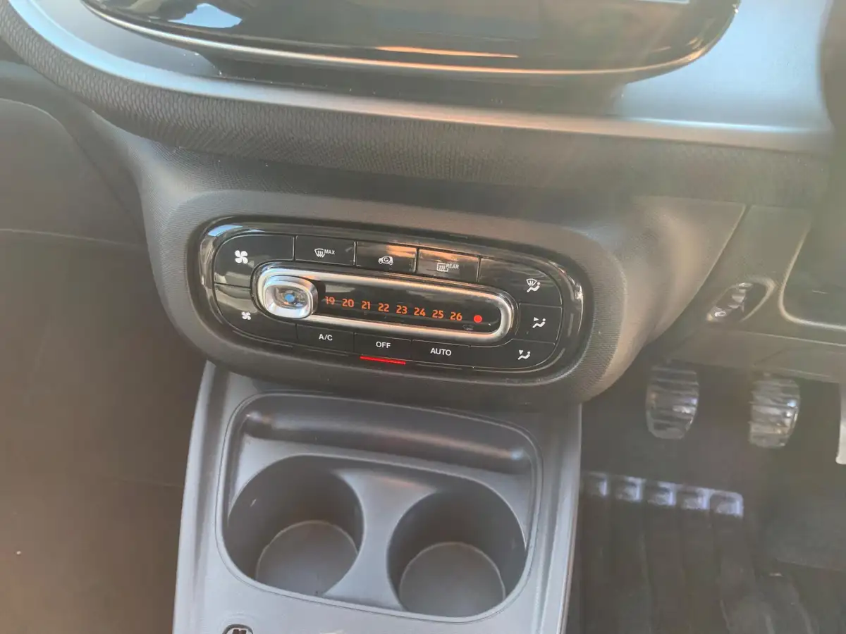 2016-smart-forfour-10-prime-71bhp-premium-plusss-big-15