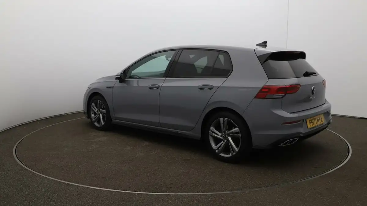 2022-volkswagen-golf-15-tsi-r-line-150ps-hatchback-big-56