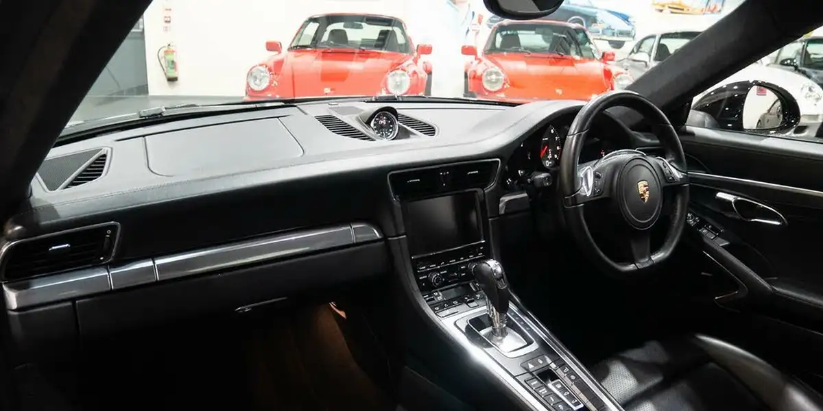 2012-porsche-911-38-carrera-4-s-400bhp-awd-coupe-pdk-big-16
