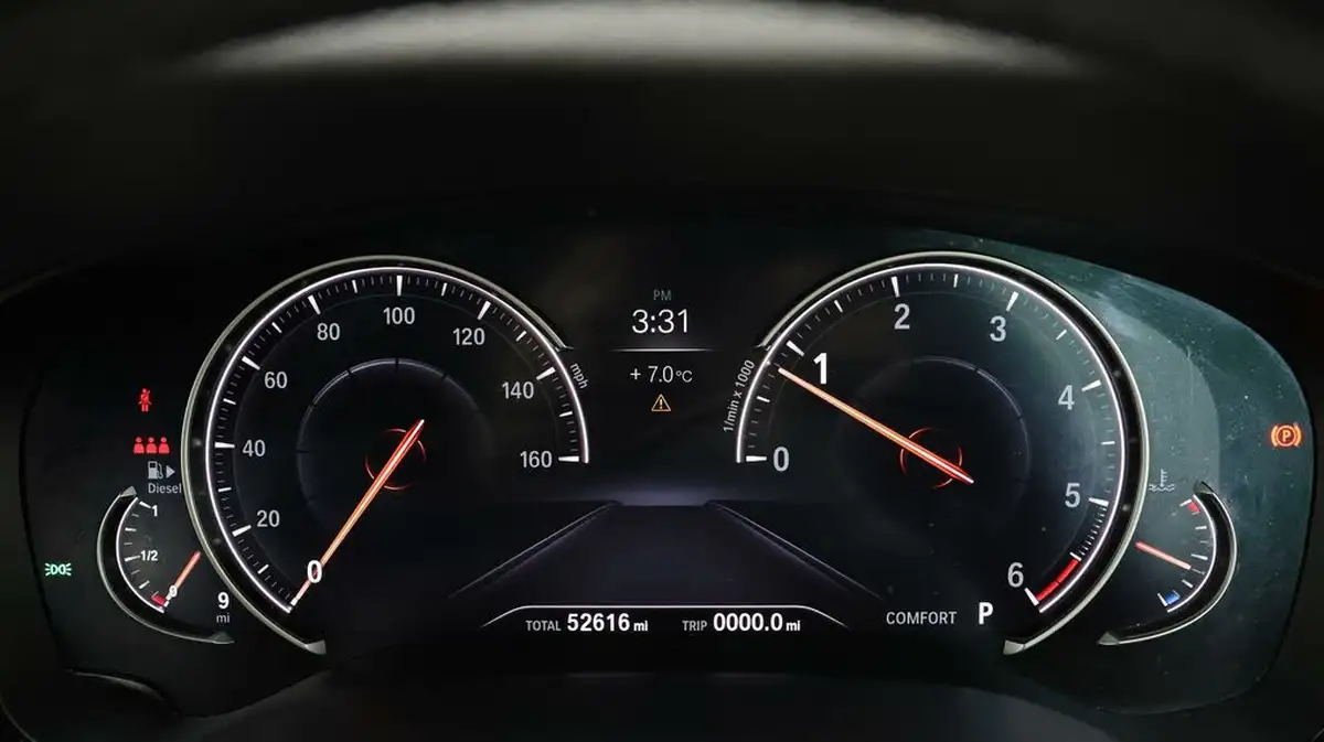 2018-bmw-5-series-20td-520d-m-sport-188bhp-xdrive-touring-5d-big-10