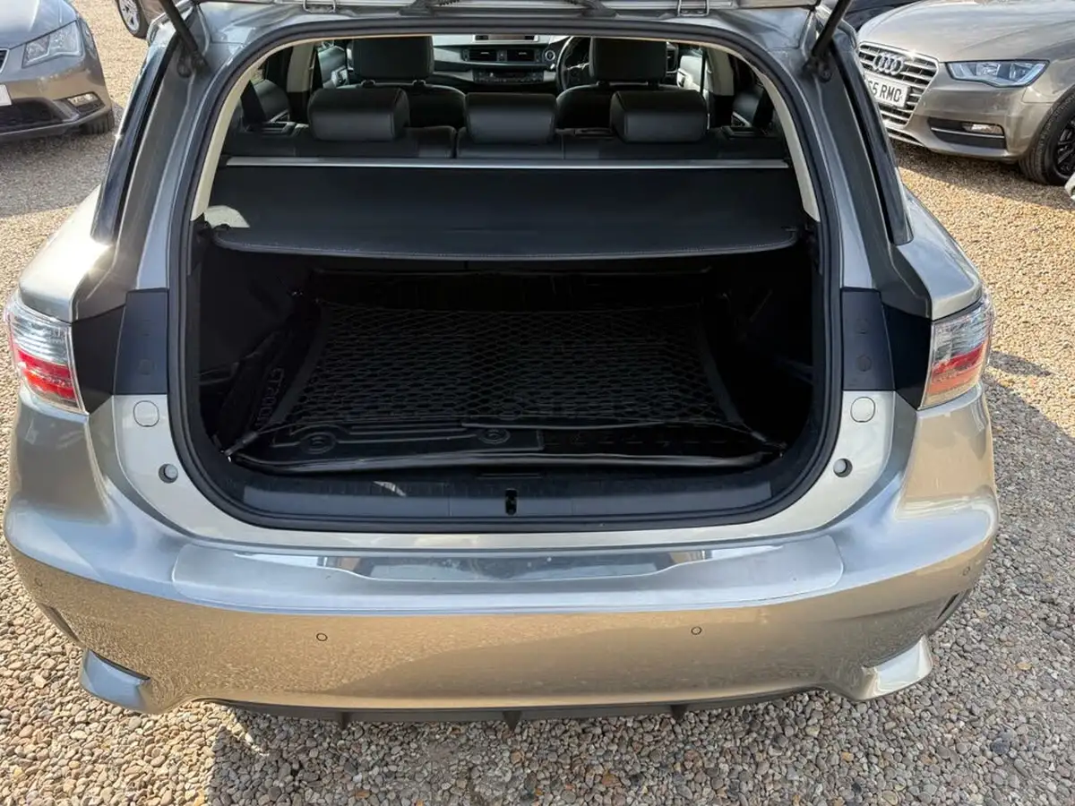 2015-lexus-ct-200h-18-advance-plus-big-18