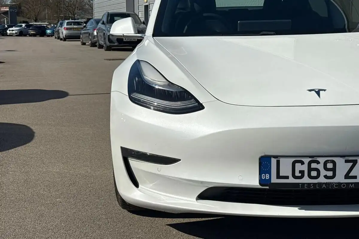 2019-tesla-model-3-e-long-range-4x4-big-28